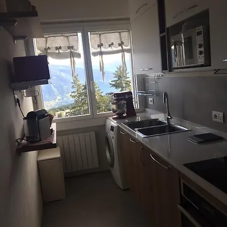 Foret B Apartment
